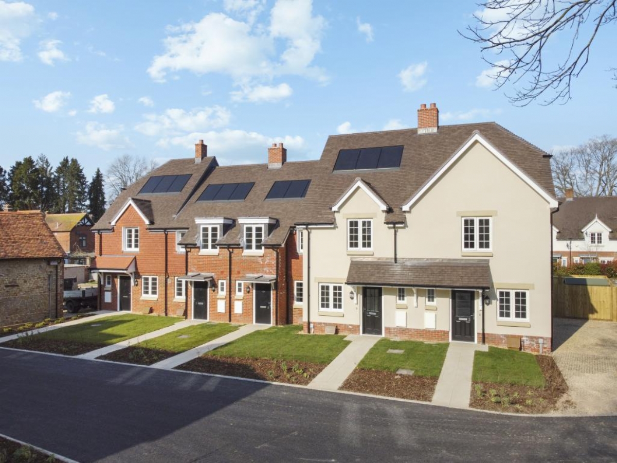 Metis Homes Our Developments Baytree Court, Liphook